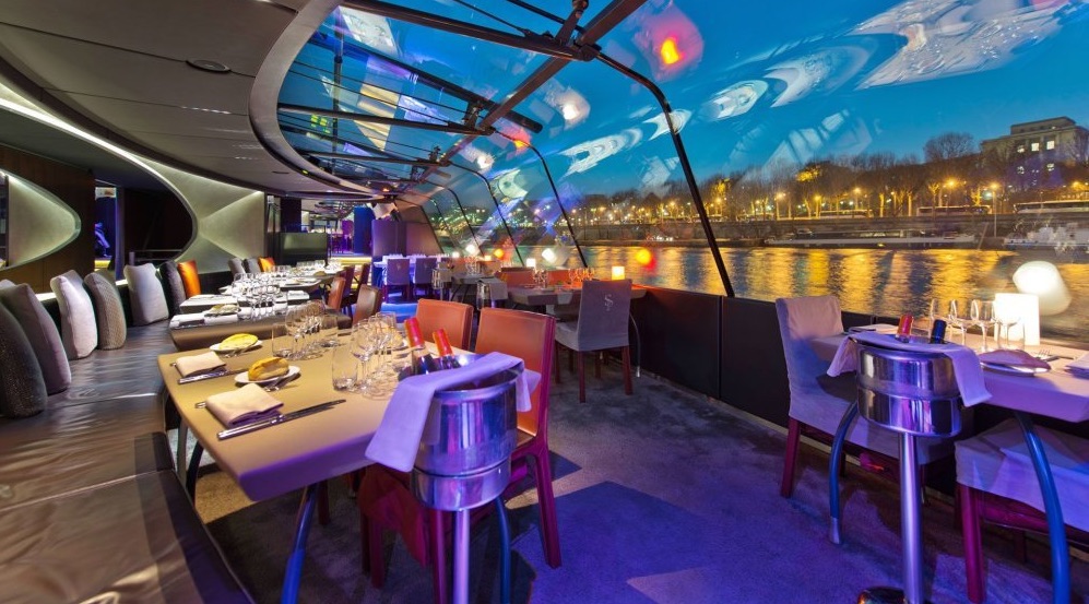 yacht paris restaurant