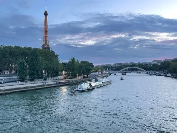 Dîner-Croisière Bateaux-Parisiens
